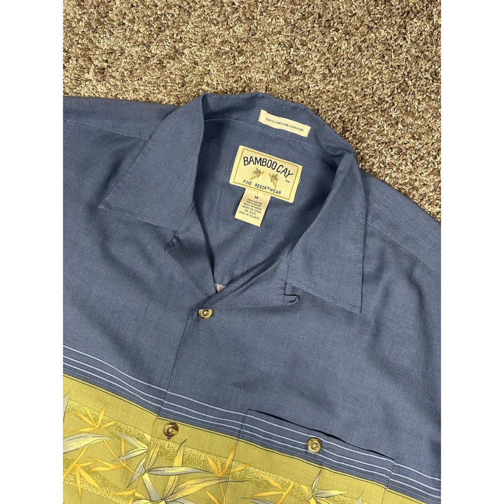Bamboo Cay Shirt Mens Medium Blue Yellow Rayon Hawaiian Camp‎ Aloha Button Up